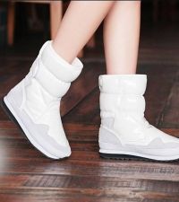 Белые женские ботинки 2
