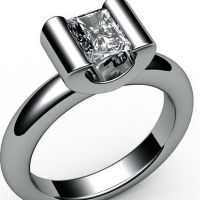 Помолвочные кольца с бриллиантом 8