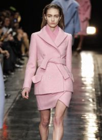Розовое пальто 5