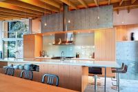 Дизайн кухни в деревянном доме 5