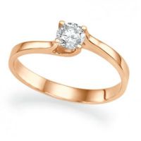 золотое кольцо с бриллиантом 9