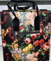 Лаковая сумка с цветами 1