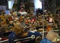 Медвежьи гонки в Музее кукол в Базеле