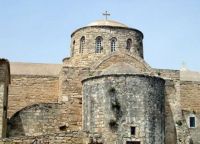 Монастырь построен в византийском стиле