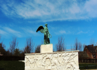 Памятник погибшим датским морякам на Лангелиние