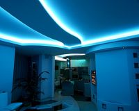 подсветка натяжного потолка светодиодной лентой 3