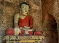 Статуя Будды в храме Дамаянджи