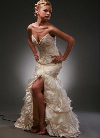 Свадебное платье длинное сзади 3