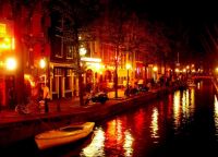 Улица красных фонарей в Голландии6