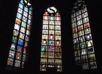 Витражные окна собора Cathedral of Our Lady