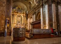 Алтарь в кафедральном соборе Буэнос-Айреса