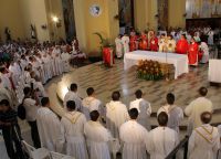 Служба в кафедральном соборе Сан-Педро-Сула