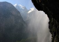 Водяная пыль водопада Штауббах