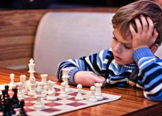 учим ребенка играть в шахматы