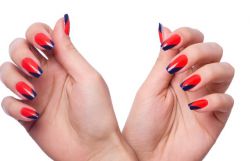 red blue manicure