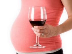можно ли беременным красное вино
