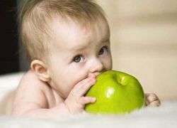 Какие фрукты можно ребенку в 6 месяцев
