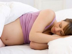 спать на животе при беременности