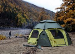 шатер походный туристический