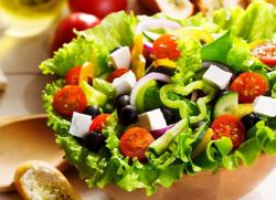 греческий салат рецепт с брынзой и маслинами