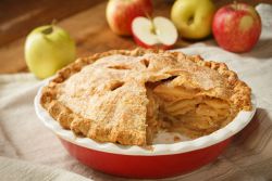 традиционный американский яблочный пирог