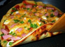 ленивая пицца на сковороде
