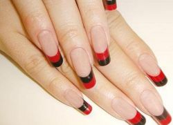 black and red manicure