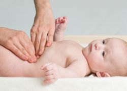 массаж при коликах у новорожденного