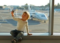 ребенок летит на самолете один