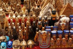 Какие сувениры привезти из Египта