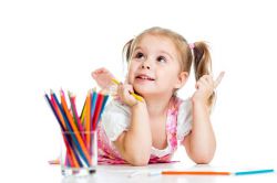 Как научить ребенка в 5 лет поэтапно рисовать человека