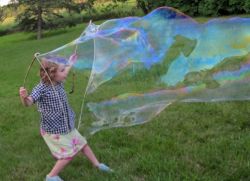 Как сделать гигантские мыльные пузыри