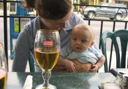 можно ли кормящей маме безалкогольное пиво