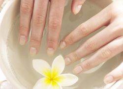nail strengthening baths