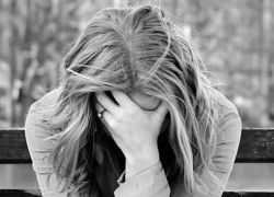 Депрессия у подростков - как справиться с мрачным настроением
