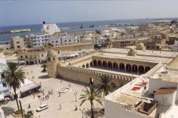 туристический сезон в тунисе