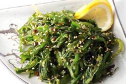 Вкусный салат с морской капустой