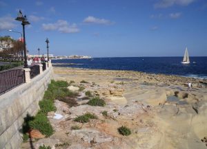 Пляж Għar id-Dud (Силема)