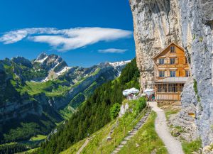 Отель в Швейцарских Альпах Berggasthaus Aescher