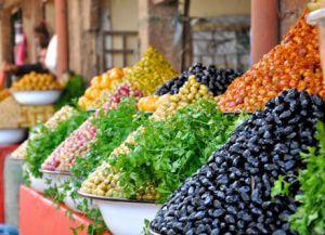 Рынки Агадира пестрят фруктами, овощами и зеленью
