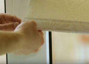 Как крепятся рулонные шторы18