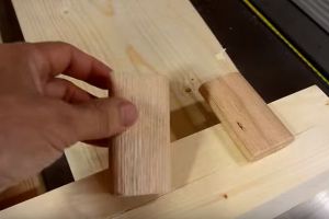 Как сделать из дерева кровать своими руками 14