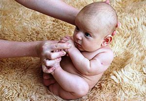 массаж ребенку 1 месяц 2