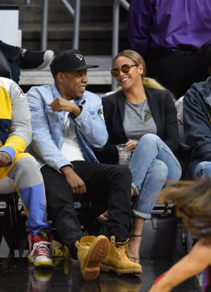 Бейонсе с мужем Jay Z на матче