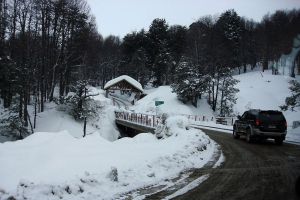 Въезд на горнолыжный курорт с термальными источниками