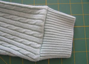 как украсить свитер своими руками15