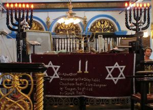 Musmeah Yeshua Synagogue - алтарь