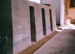 Стена храма Кориканча времён инков