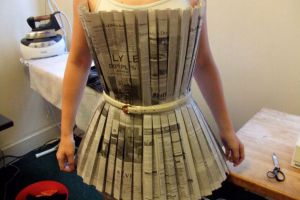 Как сделать платье из газет21