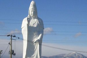 Самая высокая статуя в мире10